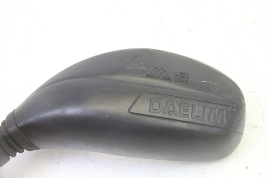 photo de RETROVISOR IZQUIERDO DAELIM HISTORY 125 (2001 - 2002) - Detalles de los puntos de fijación