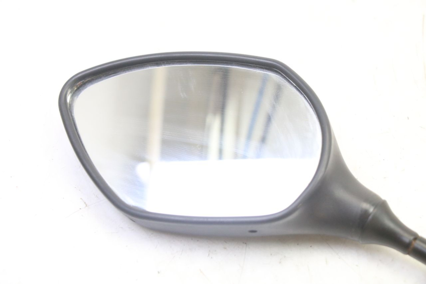 photo de RETROVISOR IZQUIERDO KIDEN KD125-G 125 (2018 - 2022) - Detalle de la pieza