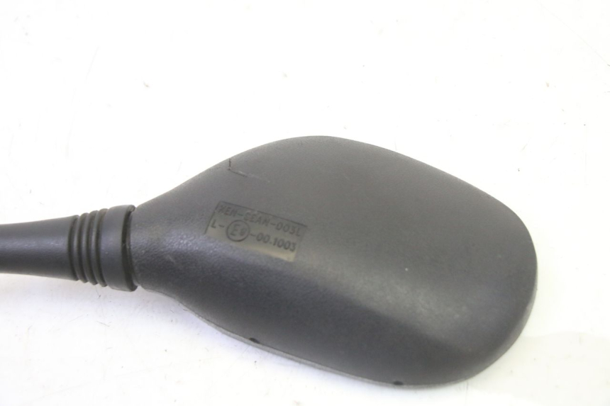 photo de RETROVISOR IZQUIERDO PIAGGIO MP3 125 (2006 - 2014) - Detalles de los puntos de fijación