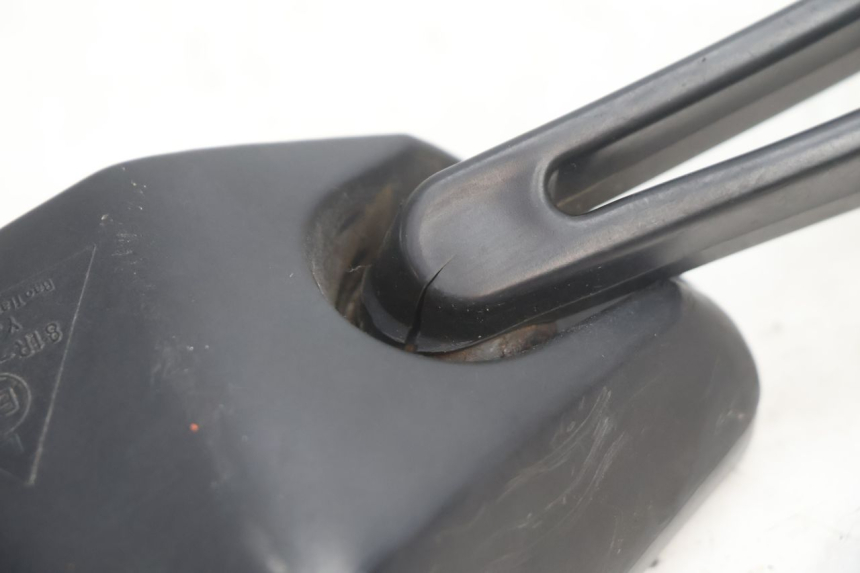 photo de RETROVISOR IZQUIERDO RAZZO QTR 50 (2011 - 2018) - Primer plano técnico