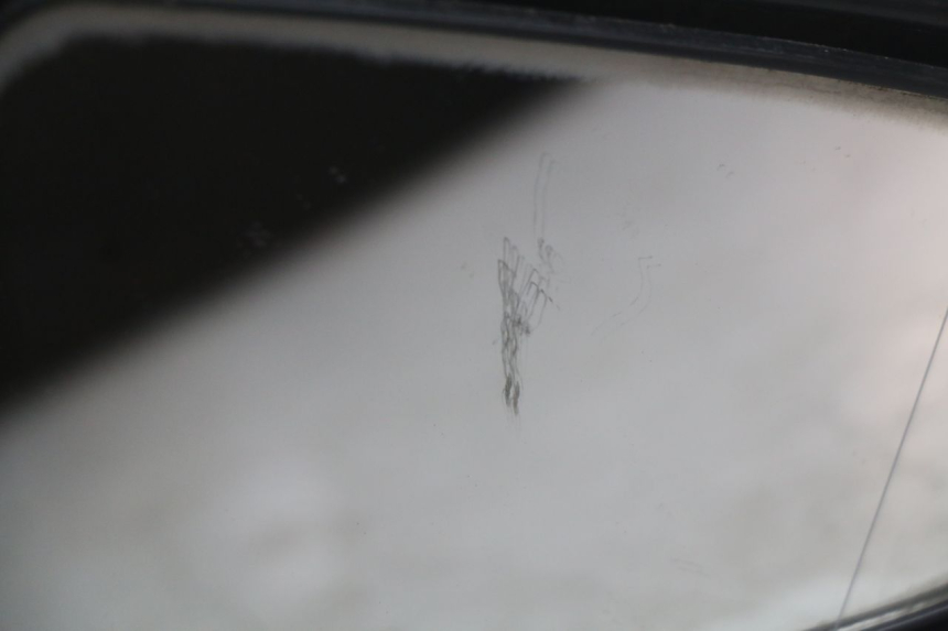 photo de ESPEJO IZQUIERDO PEUGEOT SATELIS 125 (2010 - 2012) - Primer plano técnico