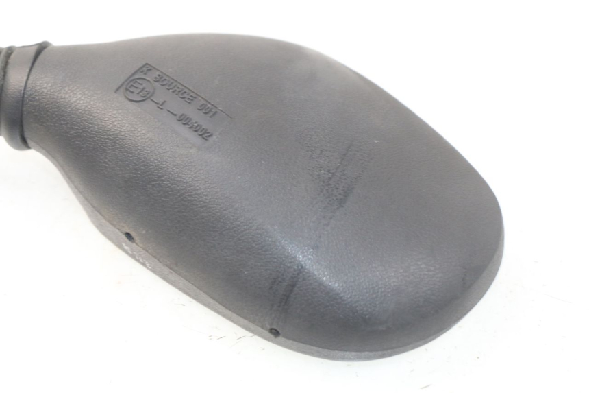 photo de RETROVISOR IZQUIERDO HONDA SES DYLAN 125 (2002 - 2006) - Primer plano técnico