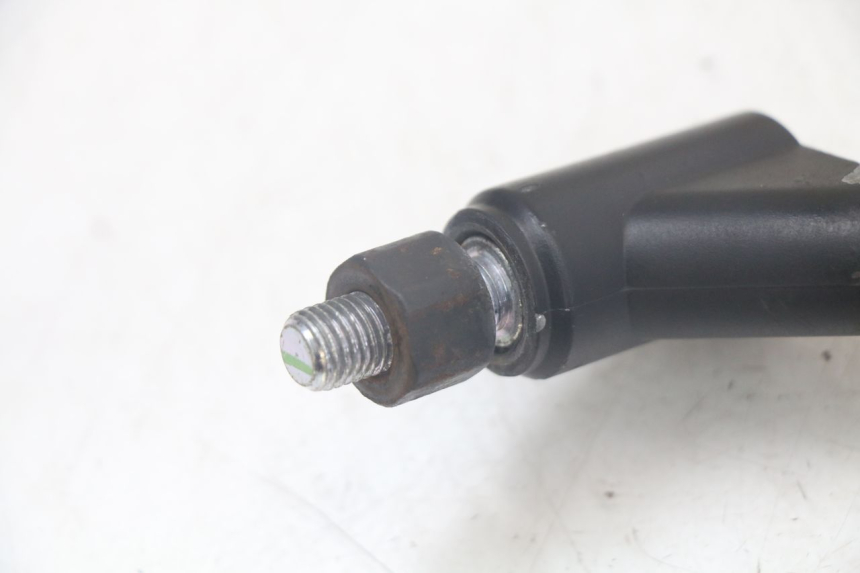 photo de ESPEJO IZQUIERDO YAMAHA TDM ABS 900 (2002 - 2014) - Detalles de los puntos de fijación