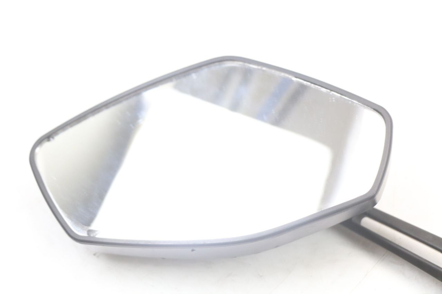 photo de RETROVISOR IZQUIERDO PEUGEOT TWEET 125 (2018 - 2021) - Detalle de la pieza