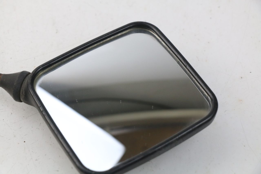 photo de RETROVISOR IZQUIERDO SUZUKI UC EPICURO 125 (1999 - 2003) - Detalle de la pieza