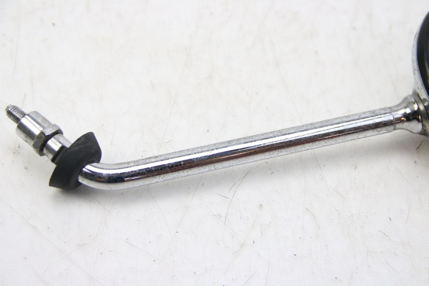 photo de ESPEJO IZQUIERDO PIAGGIO VESPA GTS SUPER IE 125 (2009 - 2016) - Primer plano técnico