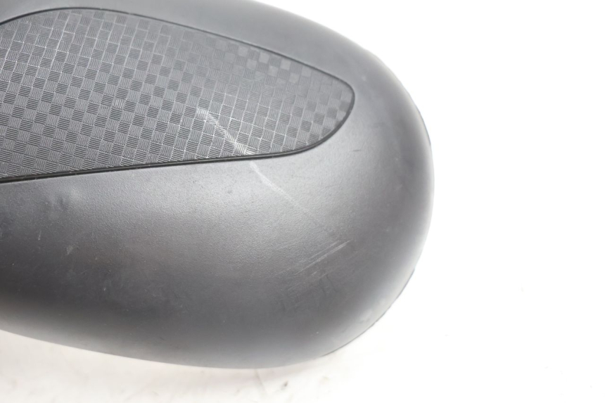 photo de RETROVISOR IZQUIERDO PEUGEOT VIVACITY 100 (1999 - 2008) - Estado de la superficie y material