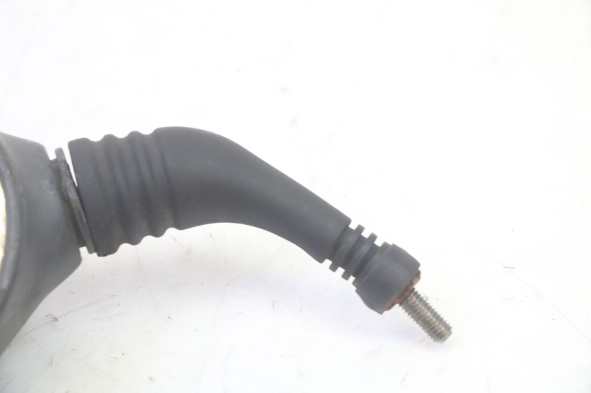 photo de RETROVISOR IZQUIERDO YAMAHA YP MAJESTY 125 (2007 - 2010) - Primer plano técnico