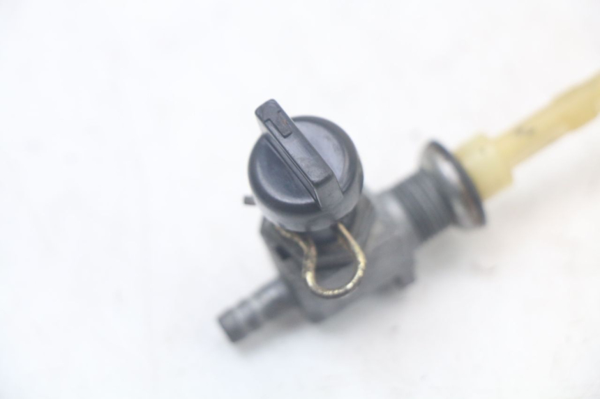 photo de GRIFO DEL DEPóSITO PEUGEOT 103 VOGUE VS2 50 (2004 - 2017) - Detalle de la pieza