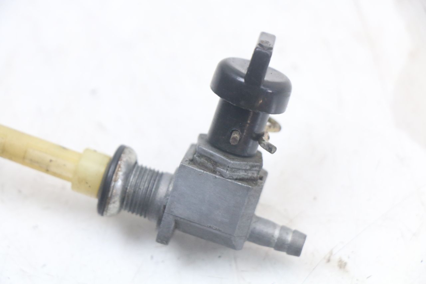 photo de GRIFO DEL DEPóSITO PEUGEOT 103 VOGUE VS2 50 (2004 - 2017) - Zoom estado de uso