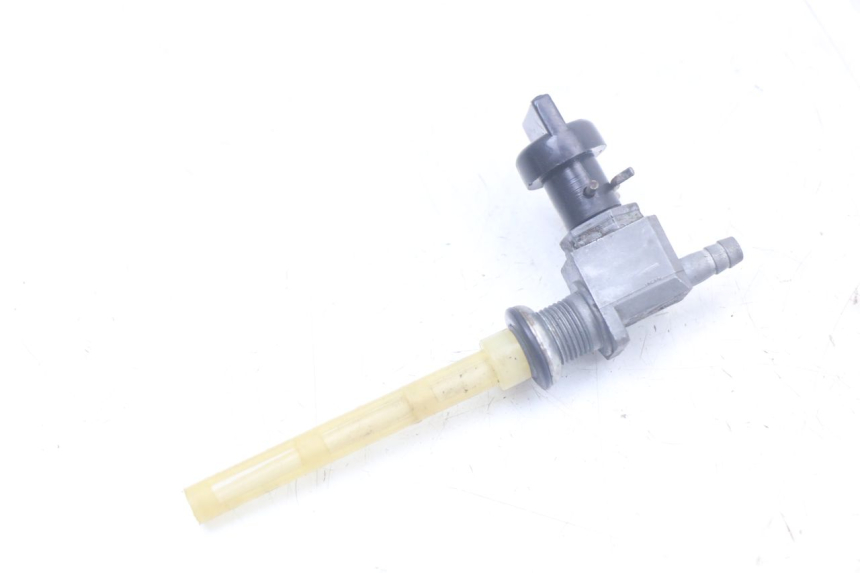 photo de GRIFO DEL DEPóSITO PEUGEOT 103 VOGUE VS2 50 (2004 - 2017) - Primer plano técnico