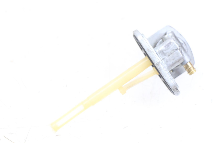 photo de GRIFO DEL DEPóSITO JIANSHE COYOTE 80 - Primer plano técnico