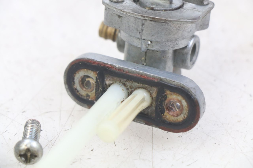 photo de GRIFO DEL DEPóSITO LONCIN DIRT BIKE 125 - Otra perspectiva