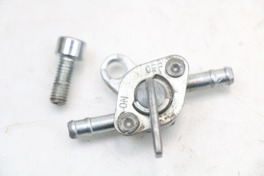 photo de Grifo del depósito KSR RACING DRIFT 140 - Otra perspectiva