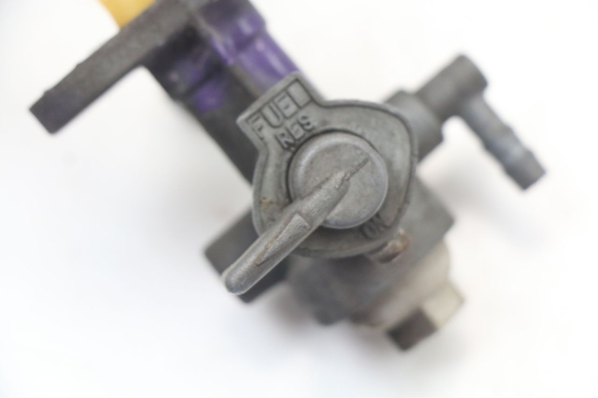 photo de VALVULA DEPOSITO SUZUKI GN 125 (1997 - 2000) - Detalle de la pieza