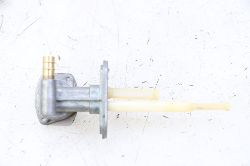 photo de VALVULA DEPOSITO KIDEN KD125-G 125 (2018 - 2022) - Primer plano técnico