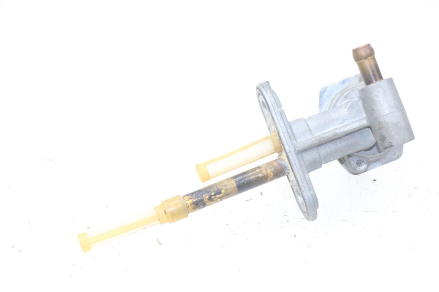 photo de GRIFO DEL DEPóSITO KAWASAKI KLX 110 (2010 - 2022) - Primer plano técnico