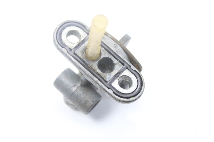 photo de GRIFO DEL DEPóSITO KAWASAKI KX 250 (1994 - 1998) - Detalle de la pieza