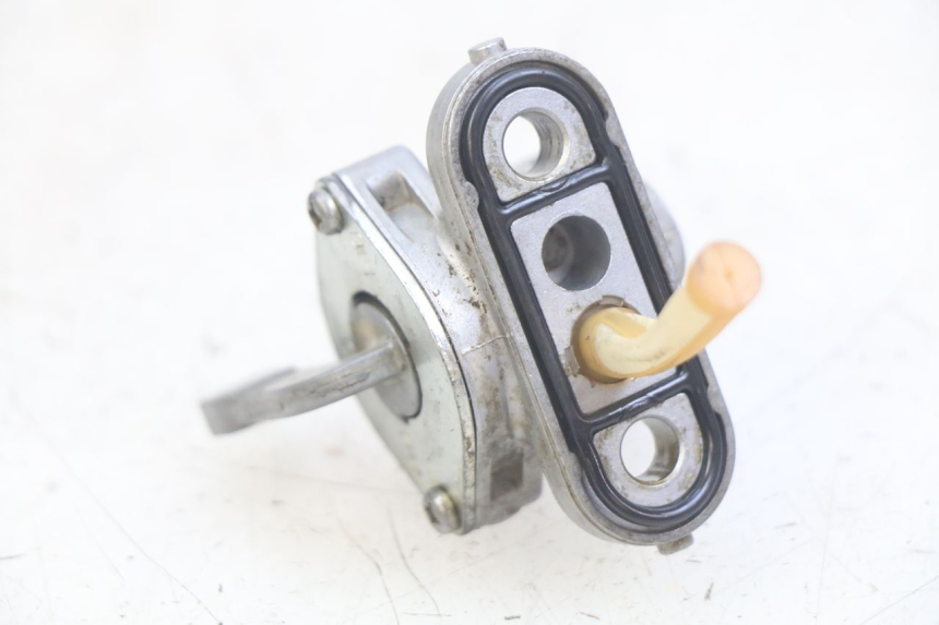 photo de GRIFO DEL DEPóSITO KAWASAKI KX 85 (2001 - 2013) - Primer plano técnico