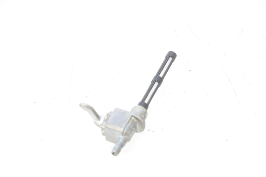 photo de VALVULA DEPOSITO PEUGEOT LUDIX BLASTER 50 (2006 - 2014) - Zoom estado de uso