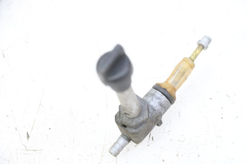 photo de GRIFO DEL DEPóSITO PEUGEOT LUDIX 50 (2008 - 2017) - Detalle de la pieza