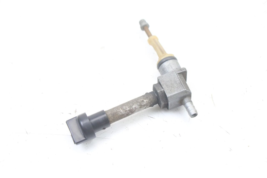 photo de VALVULA DEPOSITO PEUGEOT LUDIX ONE 50 (2005 - 2008) - Primer plano técnico