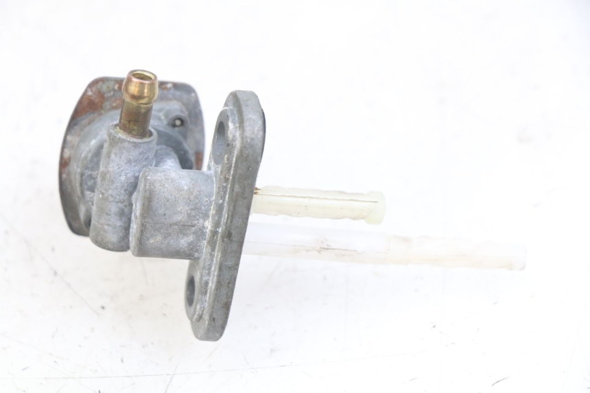 photo de GRIFO DEL DEPóSITO YAMAHA PW 80 (1983 - 2014) - Primer plano técnico