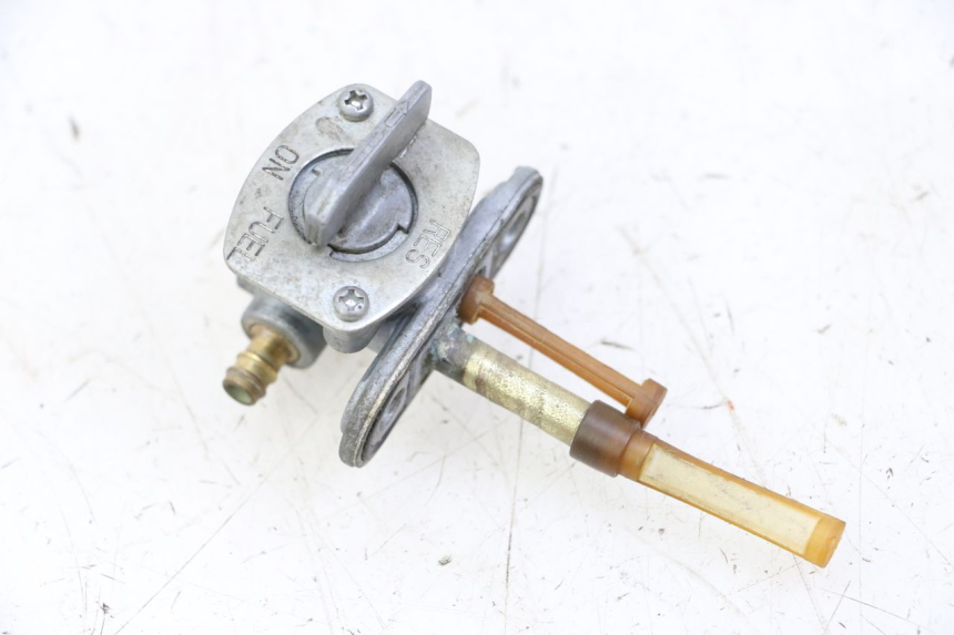 photo de GRIFO DEL DEPóSITO YAMAHA PW 80 (1983 - 2014) - Vista principal