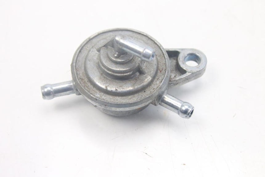 photo de GRIFO DEL DEPóSITO JM MOTORS SANTANA 50 (2014 - 2023) - Otra perspectiva