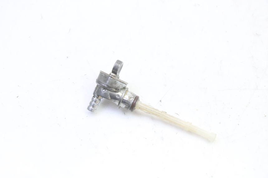 photo de VALVULA DEPOSITO DERBI SENDA SM DRD 50 (2008 - 2013) - Primer plano técnico