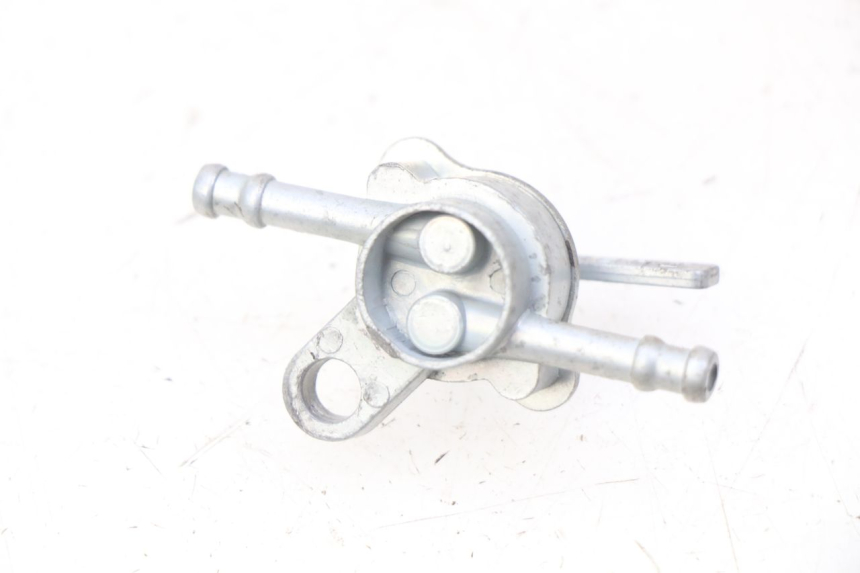 photo de GRIFO DEL DEPóSITO CHINESE QUAD SPEEDY DELUXE 125 - Detalle de la pieza