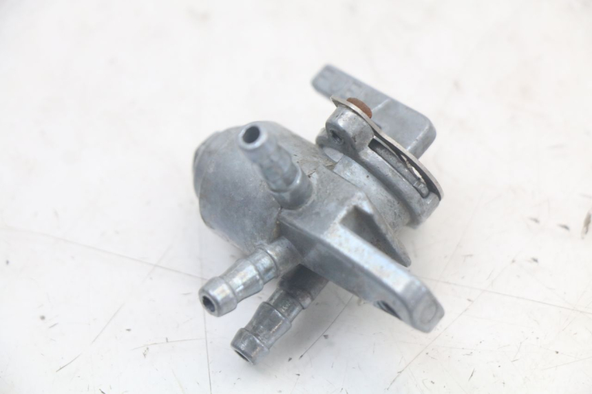 photo de GRIFO DEL DEPóSITO HYTRACK ST 170 (2020 - 2024) - Primer plano técnico