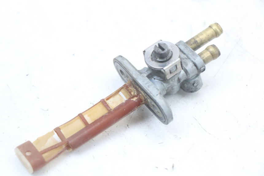 photo de VALVULA DEPOSITO SUZUKI GS F 500 (2004 - 2007) - Otra perspectiva