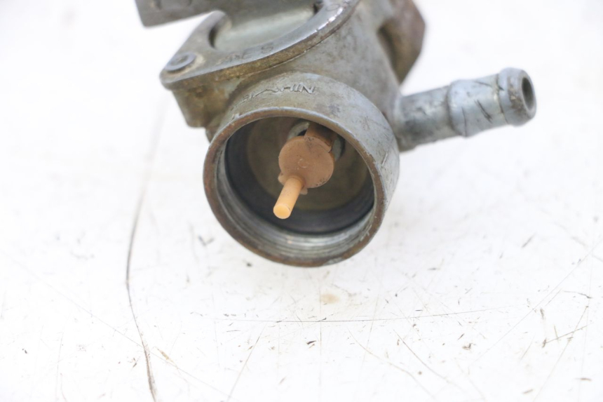 photo de GRIFO DEL DEPóSITO HONDA TRX 300 (1988 - 2000) - Zoom estado de uso