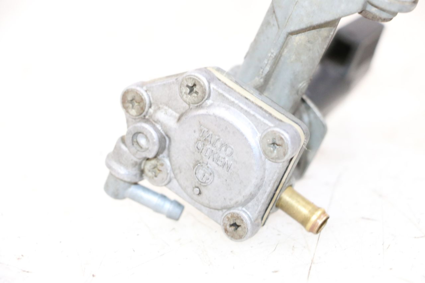 photo de VALVULA DEPOSITO YAMAHA XJN DIVERSION 600 (2000 - 2003) - Otra perspectiva