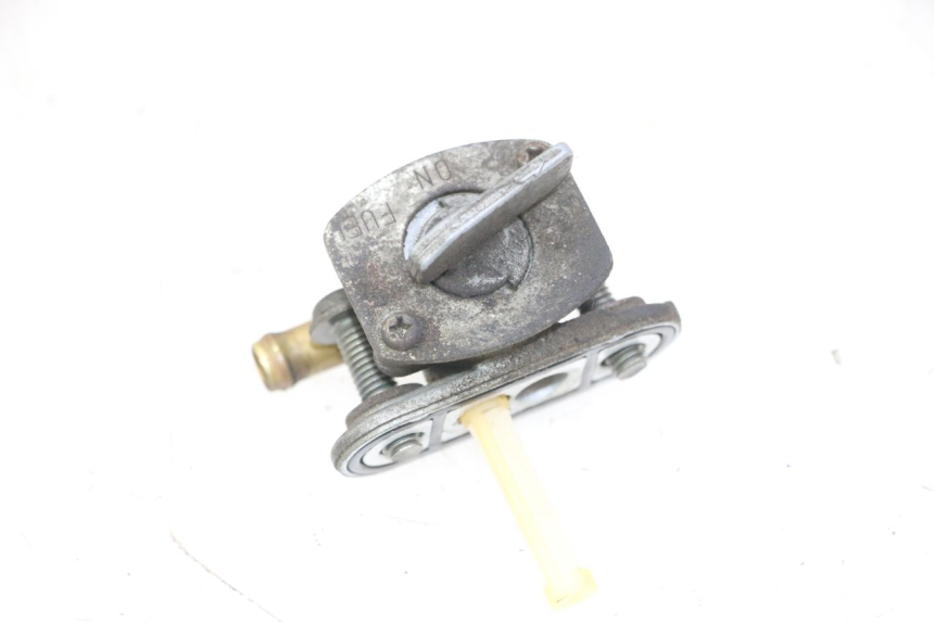 photo de VALVULA DEPOSITO YAMAHA FZS FAZER 600 (2001 - 2003) - Otra perspectiva