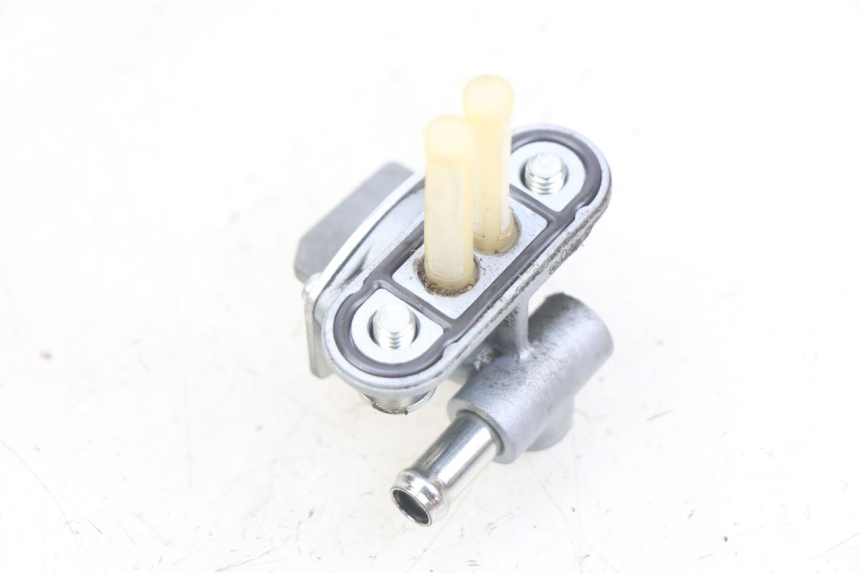 photo de GRIFO DEL DEPóSITO YAMAHA YZ 85 (2019 - 2021) - Primer plano técnico