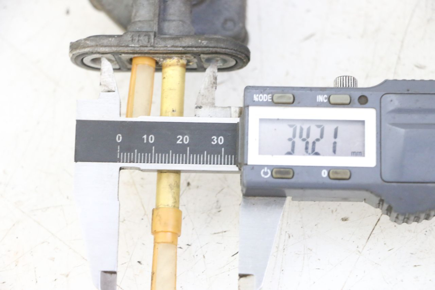 photo de VALVULA DEPOSITO KAWASAKI ZR7 ZR-7 S 750 (1999 - 2004) - Detalle de la pieza