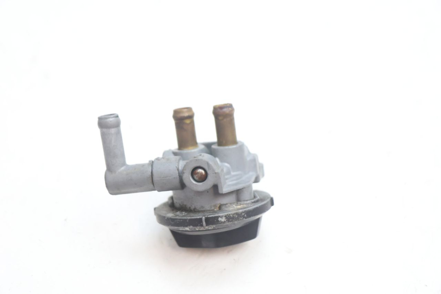 photo de VALVULA DEPOSITO KAWASAKI ZX-6R ZX6R 600 (1995 - 1997) - Primer plano técnico
