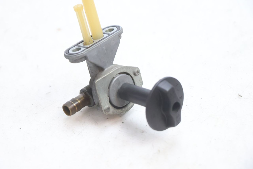photo de VALVULA DEPOSITO KAWASAKI ZX-6R ZX6R 600 (2000 - 2002) - Detalle de la pieza