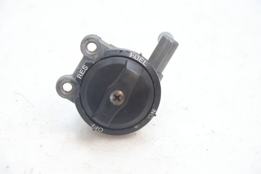 photo de VALVULA DEPOSITO KAWASAKI ZX-6R ZX6R 600 (1995 - 1997) - Detalle de la pieza