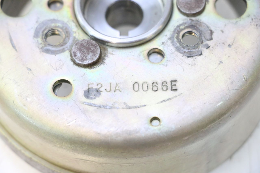 photo de VOLANTE MAGNETICO MBK BOOSTER ROCKET 50 (1995 - 1998) - Zoom estado de uso