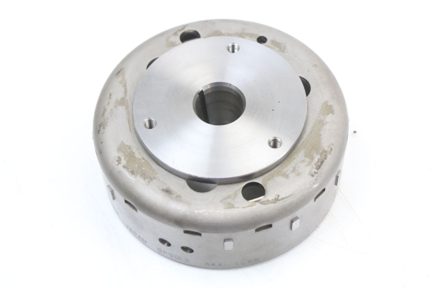 photo de VOLANTE MAGNETICO SUZUKI BURGMAN 125 (2007 - 2014) - Zoom estado de uso