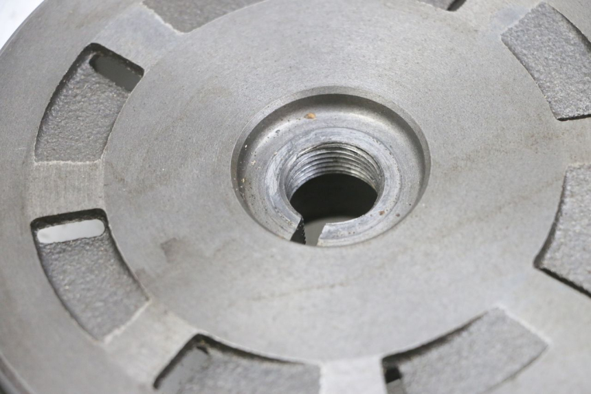 photo de VOLANTE MAGNETICO SUZUKI BURGMAN 650 (2013 - 2020) - Otra perspectiva