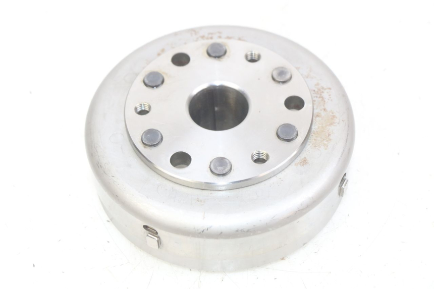 photo de ESTATOR YAMAHA FZS FAZER 600 (1998 - 2001) - Primer plano técnico