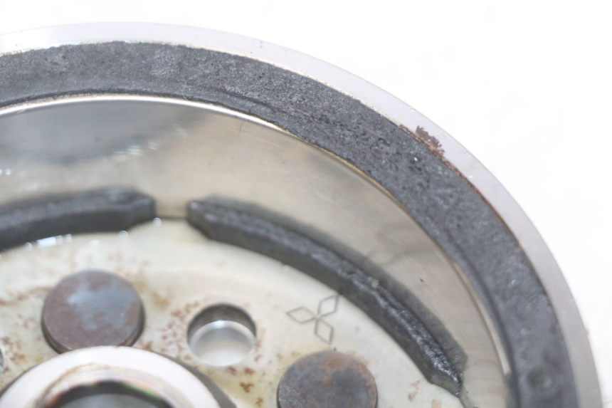 photo de ESTATOR YAMAHA FZS FAZER 600 (1998 - 2001) - Detalles de los puntos de fijación