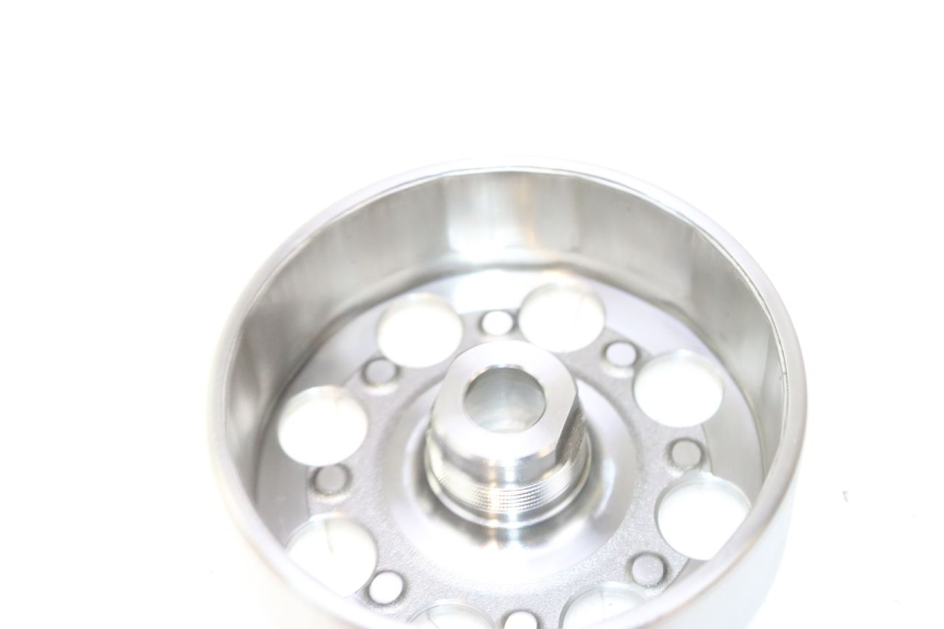 photo de VOLANTE MAGNETICO SUZUKI GSR 600 (2005 - 2012) - Vista general del producto