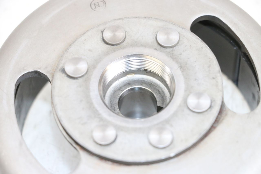 photo de VOLANTE MAGNETICO KAWASAKI KDX 125 (1990 - 1991) - Detalles de los puntos de fijación