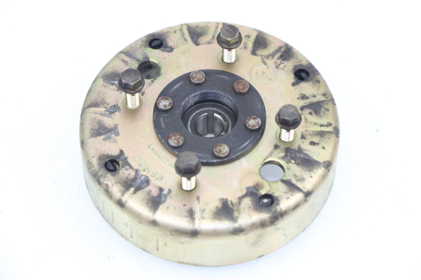 photo de VOLANTE MAGNETICO PEUGEOT KISBEE 4T 50 (2010 - 2017) - Vista principal