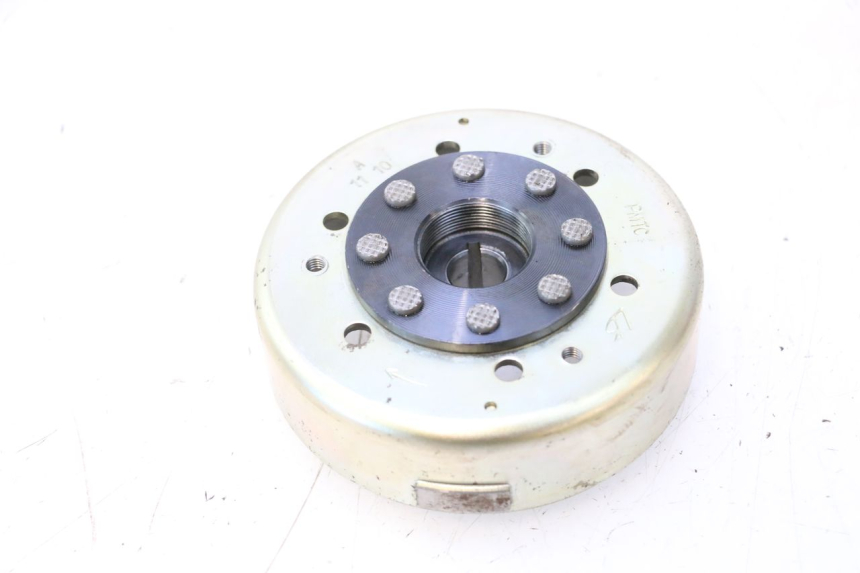 photo de VOLANTE MAGNETICO PEUGEOT LUDIX 50 (2008 - 2017) - Zoom estado de uso